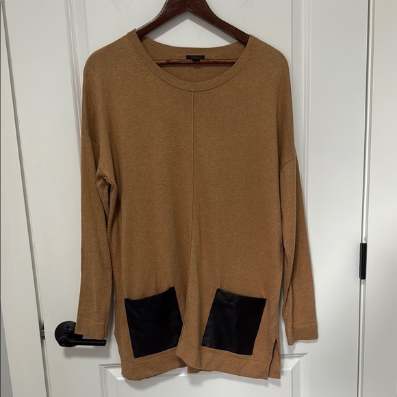 Ann Taylor Women’s Tan Long Sleeve Round Neck Tunic size M/L - Picture 1 of 5